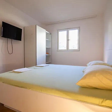 Apartments Radić Bol Zewnętrze zdjęcie