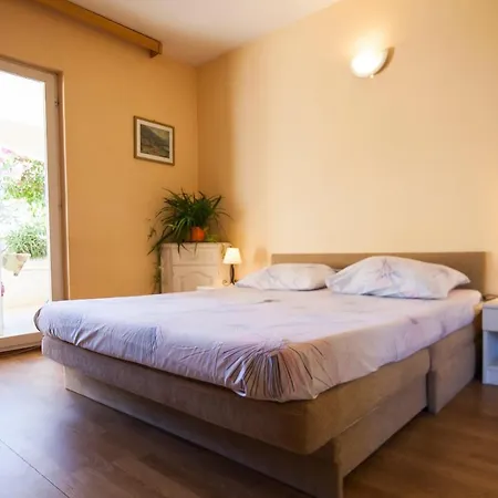 Apartments Radić Bol Zewnętrze zdjęcie