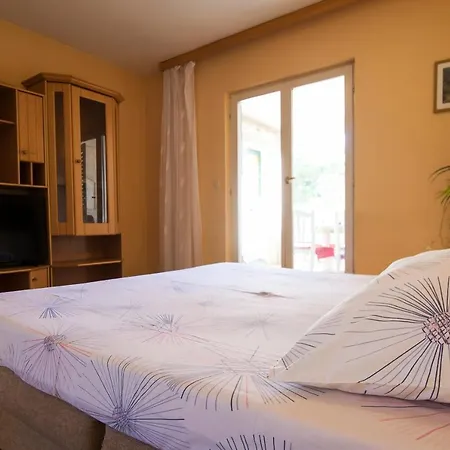 Apartments Radić Bol Zewnętrze zdjęcie