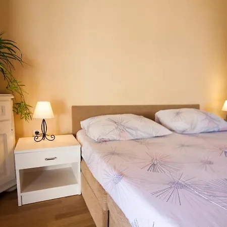 Apartments Radić Bol Zewnętrze zdjęcie