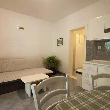 Apartments Radić Bol Zewnętrze zdjęcie